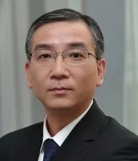 机器人走上抗疫一线 支援静安蔬菜分拨点消杀工作(图1)