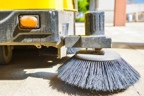 什么是驾驶式洗地机？驾驶式洗地机如何操作？