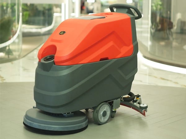 保洁市场广阔追求高效低成本 商业保洁少不了的洗地机(图1)
