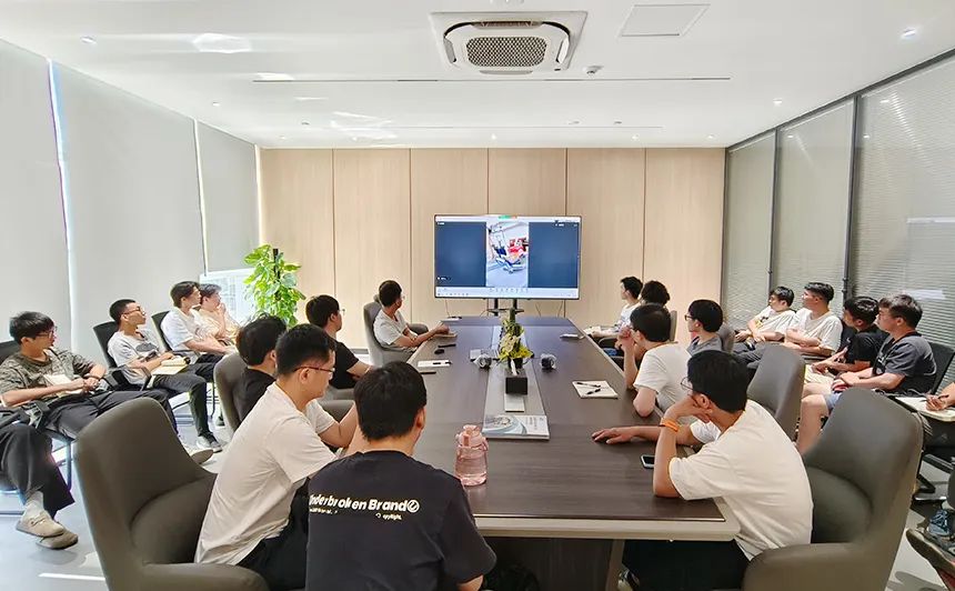 共学习同成长 小神童创新圆满开展产品培训会(图1)