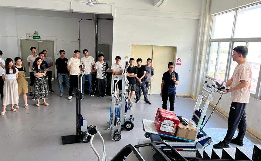 共学习同成长 小神童创新圆满开展产品培训会(图2)