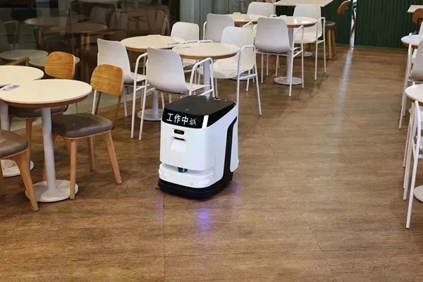 科沃斯商用清洁机器人新品发布 全租赁商业模式重磅推出 助力物业智能化升级!(图3) 科沃斯商用清洁机器人新品发布 全租赁商业模式重磅推出 助力物业智能化升级!(图3)