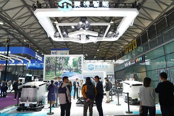 赛特智能亮相上海2023CCE清洁展 智慧环卫清洁“硬实力”引围观(图1)