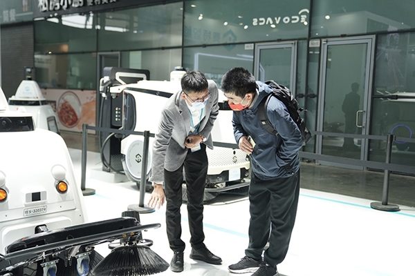 赛特智能亮相上海2023CCE清洁展 智慧环卫清洁“硬实力”引围观(图3)