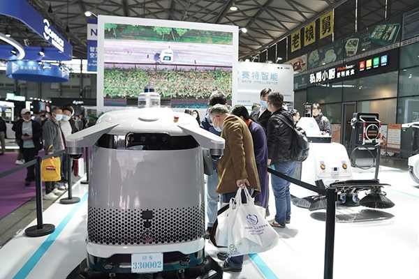 赛特智能亮相上海2023CCE清洁展 智慧环卫清洁“硬实力”引围观(图4)