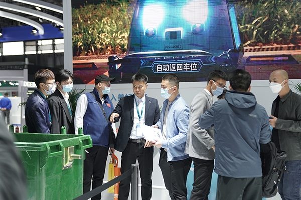 赛特智能亮相上海2023CCE清洁展 智慧环卫清洁“硬实力”引围观(图5)
