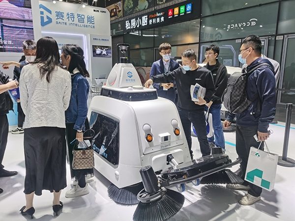 赛特智能亮相上海2023CCE清洁展 智慧环卫清洁“硬实力”引围观(图8)