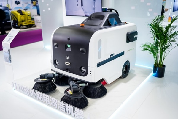2023CCE亿嘉和智能清洁展位精彩大盘点(图4) 2023CCE亿嘉和智能清洁展位精彩大盘点(图4)
